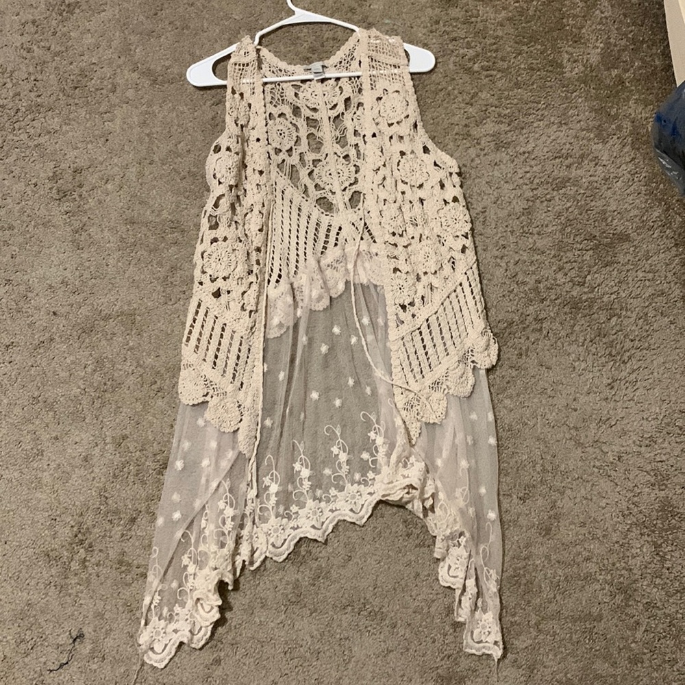 Sleeveless cardigan